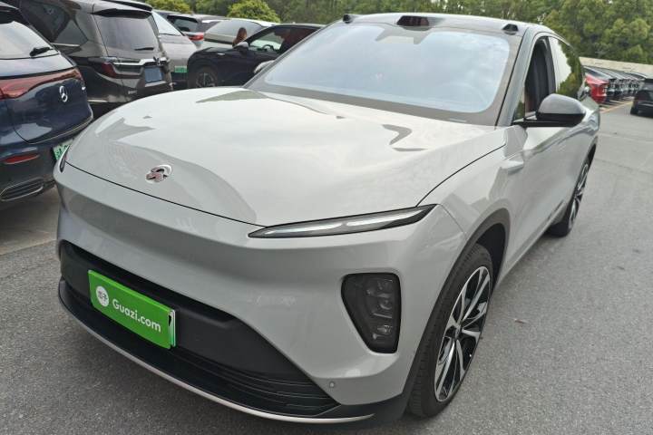 蔚来 ES8 100kWh 签名版