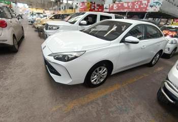 荣威 i5 2024款 1.5L CVT尊荣版