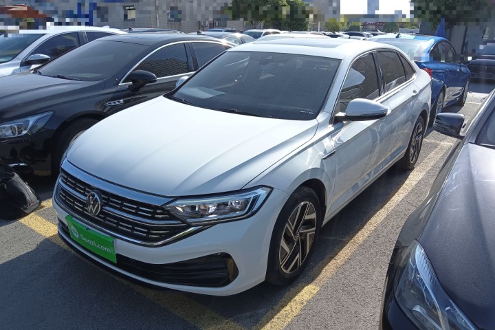 大众 速腾 300TSI DSG超越版