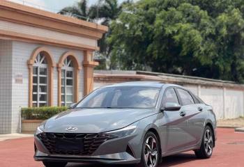 现代 伊兰特 2021款 1.5L CVT LUX尊贵版