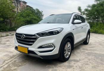 现代 途胜 2015款 1.6T 双离合两驱智能型
