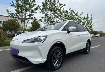 哪吒汽车 哪吒V 2022款 潮 300 Lite 磷酸铁锂