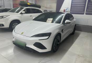 比亚迪 海豹 2022款 700km 长续航后驱版