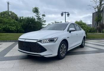 比亚迪 秦PLUS 2024款 荣耀版 DM-i 55KM领先型