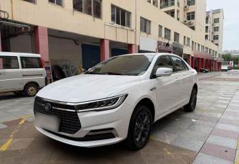 比亚迪 秦新能源 2021款 出行版