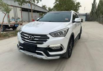 现代 胜达 2017款 2.0T 自动四驱智能型 7座