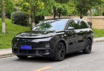 理想汽车 理想L8 2023款 Pro
