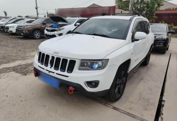 Jeep 指南者(进口) 2014款 改款 2.4L 四驱舒适版