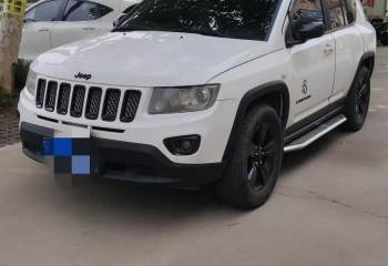Jeep 指南者(进口) 2014款 改款 2.4L 四驱舒适版