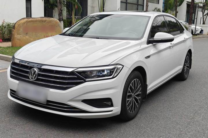 大众 速腾 200TSI DSG舒适智联版