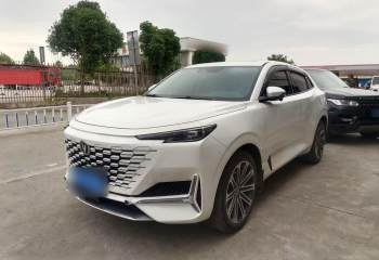 长安UNI-K 2021款 2.0T 尊贵型