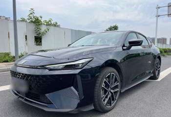 长安UNI-V 智电iDD 2024款 蓝鲸智电iDD 136km 智尊型