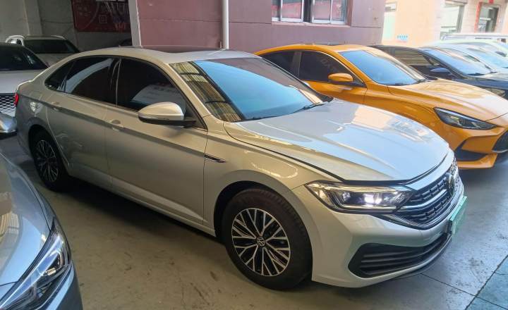 大众 速腾 2025款 200TSI 手动飞越版