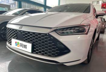 比亚迪 秦PLUS 2024款 荣耀版 DMi 120KM卓越型