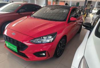福特 福克斯 2021款 两厢 EcoBoost 180 自动ST Line