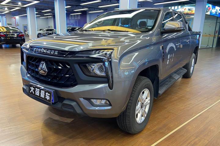 中国重汽 搏胜 牧野 2.0T自动柴油四驱长轴