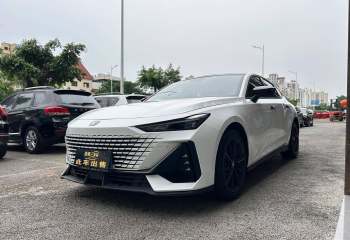 长安 UNIV 2022款 1.5T 尊贵型