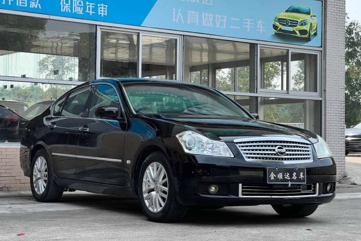 日产 风雅 350 VIP版