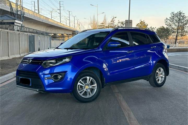江铃 驭胜S330 1.5L GTDi 自动四驱旗舰版