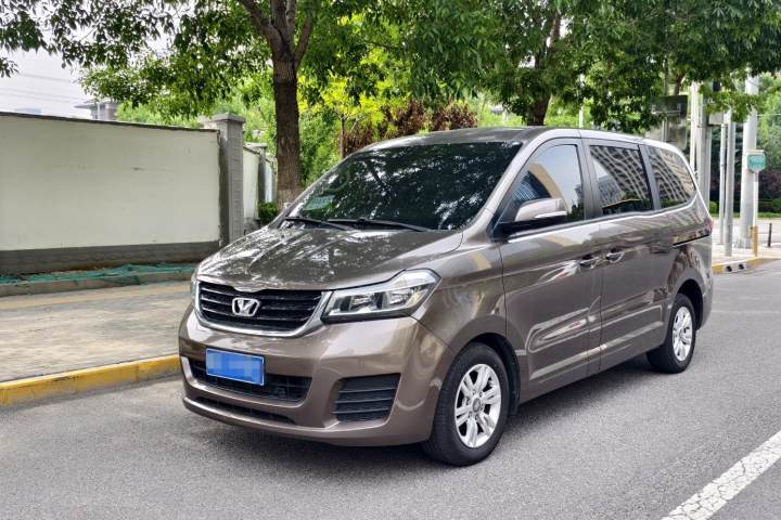 华颂 7 2.0T 自动旗舰型