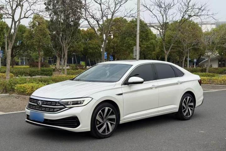 大众 速腾 300TSI DSG卓越版