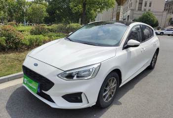 福特 福克斯 2020款 两厢 EcoBoost 180 自动锋潮型