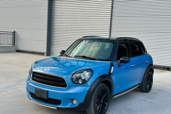 MINI  COUNTRYMAN 1.6T COOPER ALL4 Fun装备控