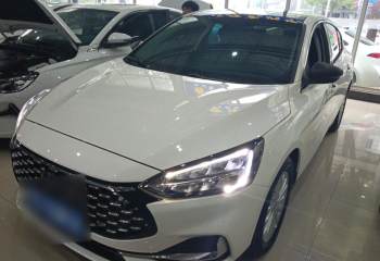 福特 福克斯 2021款 三厢 1.5L 自动锋跃型