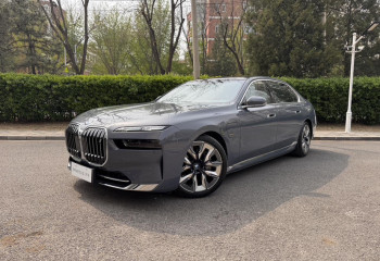宝马i7 2023款 xDrive60L 豪华套装