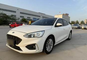 福特 福克斯 2020款 三厢 EcoBoost 180 自动锋潮型
