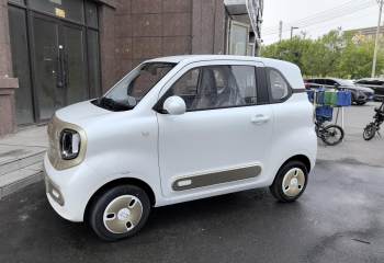 奔腾 小马 2025款 222km 灵犀马