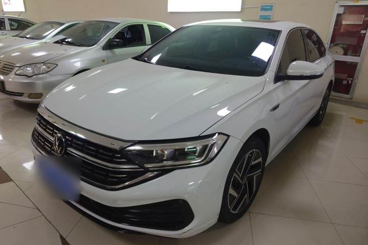 大众 速腾 300TSI DSG超越版