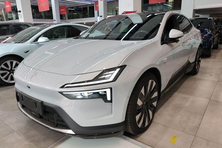 Polestar极星 Polestar 4 单电机标准续航PLUS 双星互联版