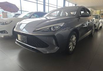荣威i5 2024款 1.5L CVT尊荣版