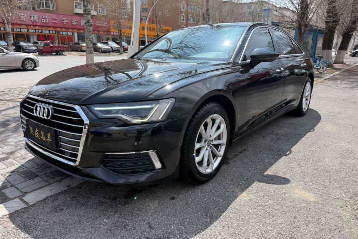 奥迪 A6L 40 TFSI 豪华致雅型