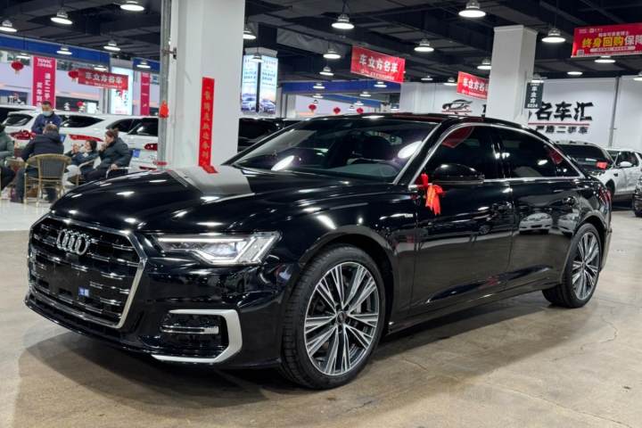 奥迪 A6L 改款 55 TFSI quattro 尊享动感型