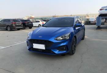 福特 福克斯 2021款 两厢 EcoBoost 180 自动ST Line