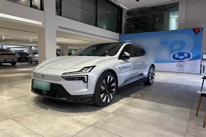 Polestar极星 Polestar 4 单电机标准续航PLUS 双星互联版