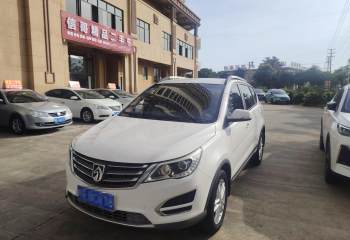 宝骏 560 2016款 1.8L 手动超值型