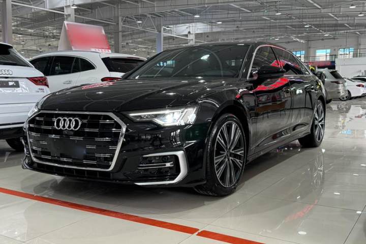 奥迪 A6L 改款 45 TFSI 臻选动感型