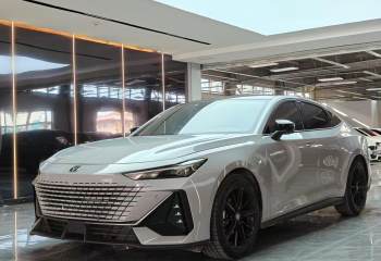 长安 UNIV 2022款 1.5T 尊贵型