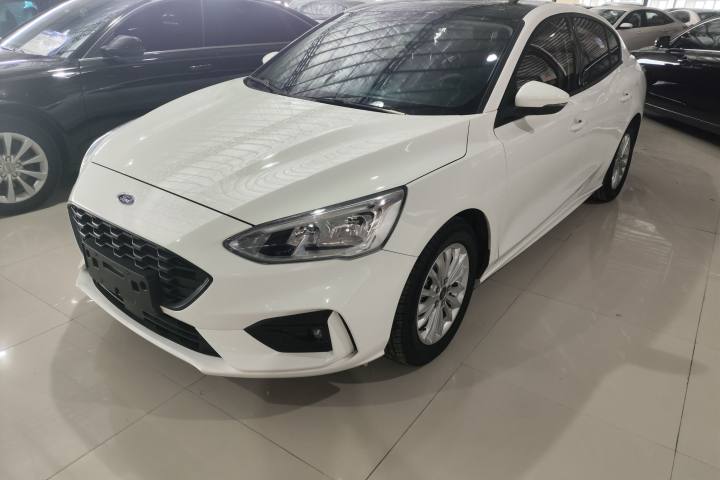 福特 福克斯 三厢 1.5L 自动锋跃型