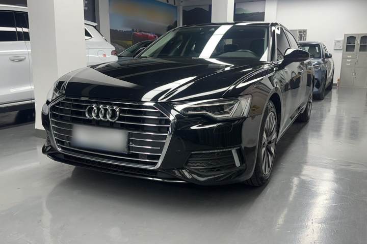 奥迪 A6L 45 TFSI 臻选致雅型