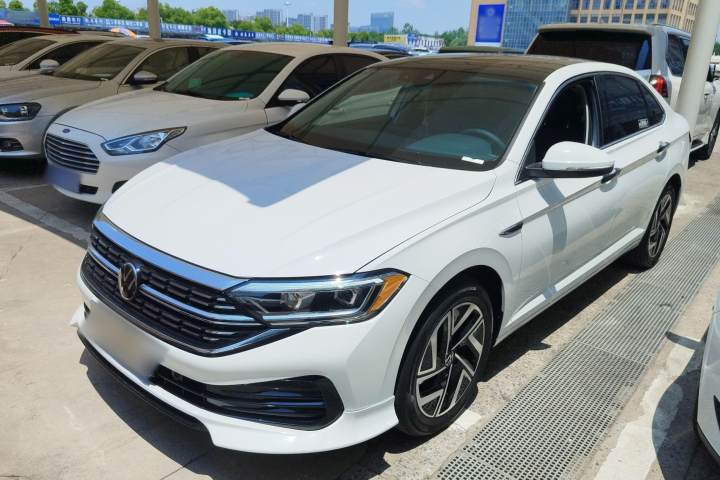 大众 速腾 300TSI DSG超越版