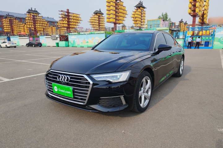 奥迪 A6L 45 TFSI quattro 臻选致雅型