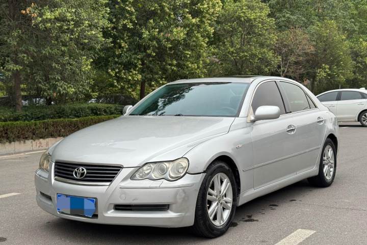 丰田 锐志 2.5V