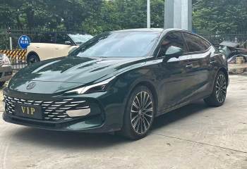 名爵 MG7 2023款 2.0T 自动Trophy+激擎耀世版