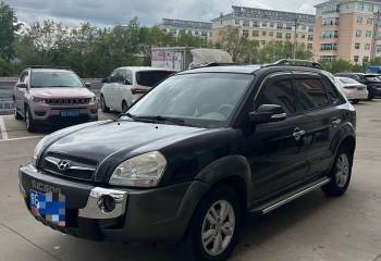 现代 途胜 2009款 2.0L 自动两驱天窗型