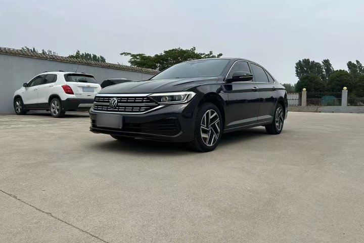 大众 速腾 300TSI DSG超越版