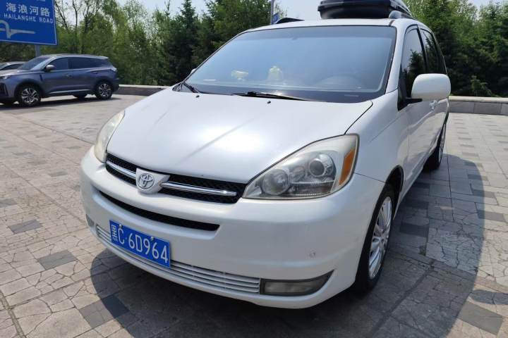 丰田 SIENNA 3.3 XLE